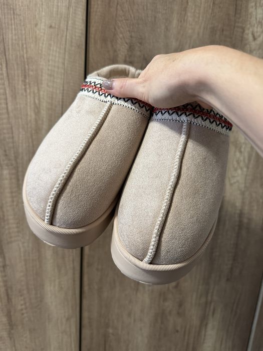 Нові!Уггі,UGG Tazz,розмір 37-38!