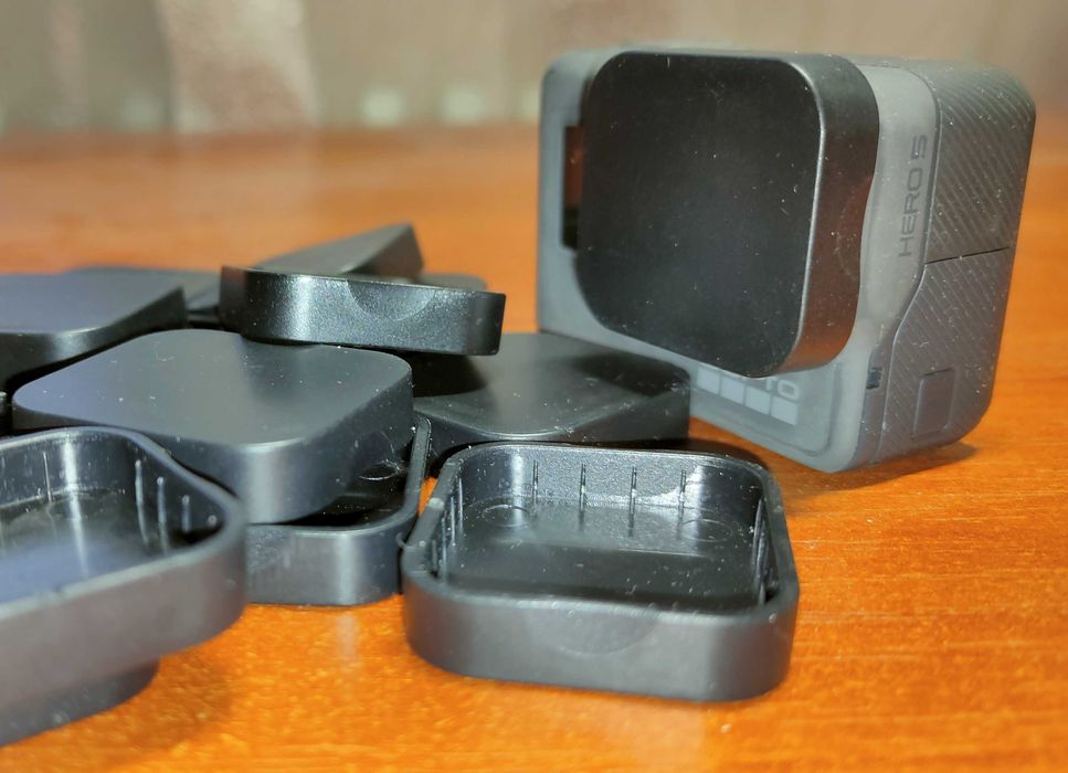 Крышки 2шт. на линзу GoPro HERO5 / 6 / 7 Black (силикон + пластик)