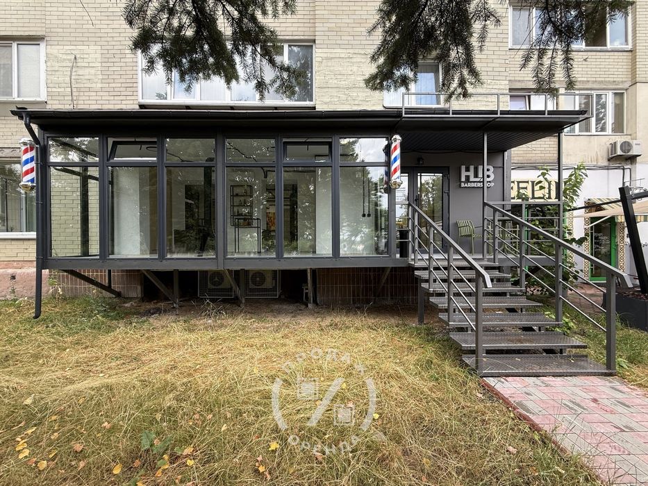 Продаж! Торгове Приміщення, просп. Героїв Сталінграду 14Б, S=73.6 м2