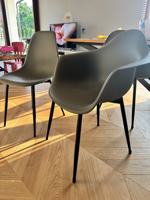 Krzesła loft komplet 10 krzeseł do jadalni kubełkowe