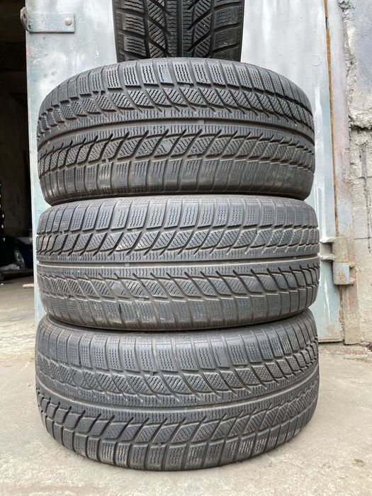Продам зимову резину 225/45 R17 Goodride ідеальний стан
