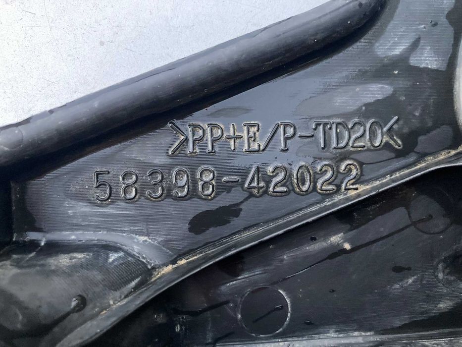 Захист днища зад лев lexus 5839842022