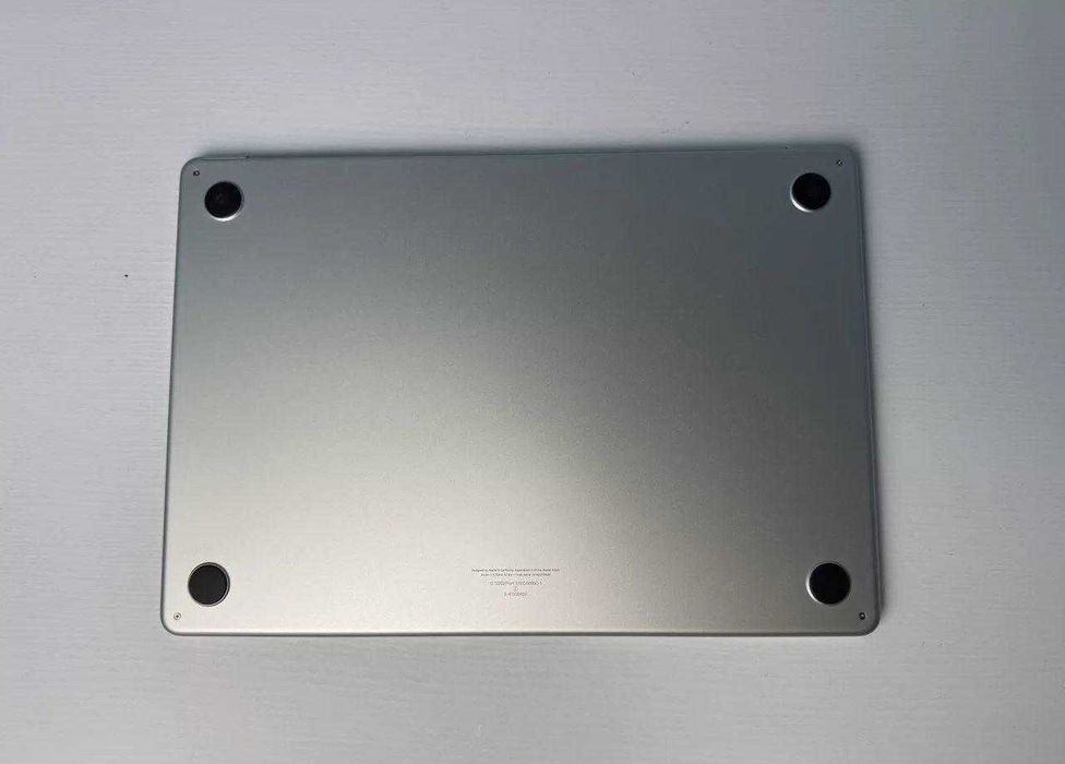 MacBook Air 15 2025 M4/16/512 Siver