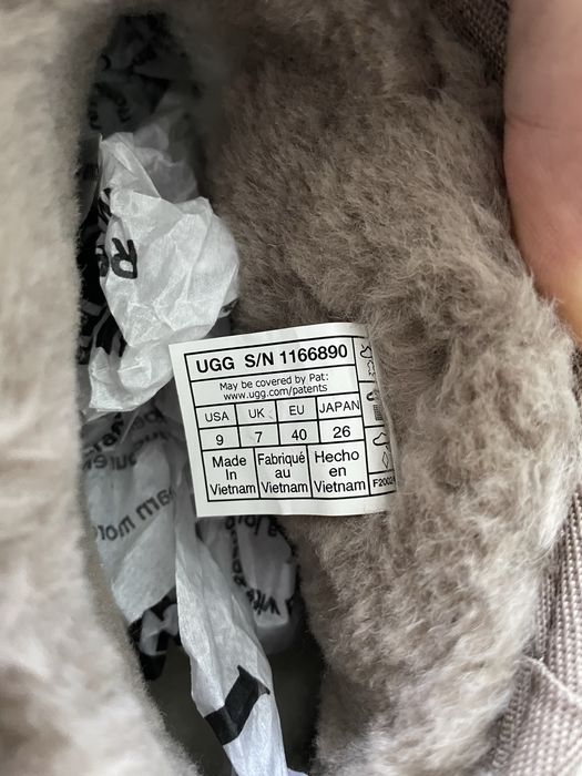UGG boots 40 нові