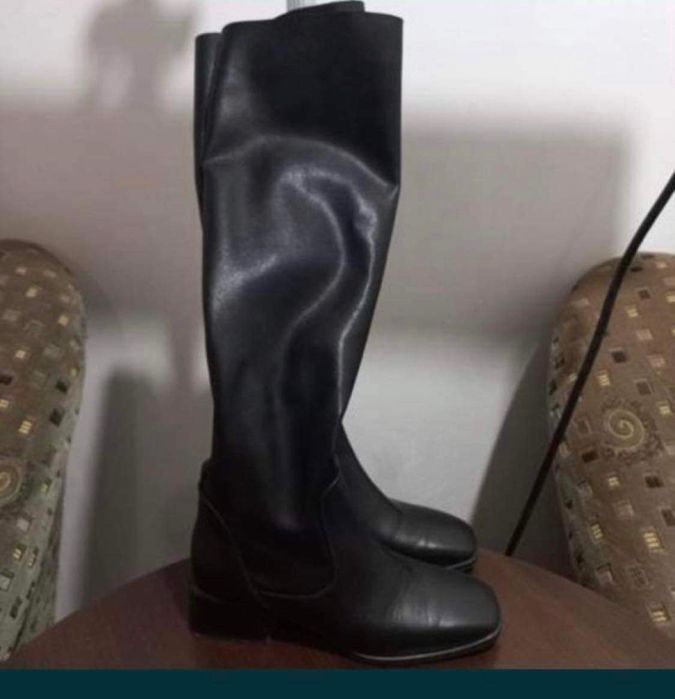 Сапоги натуральна шкіра 38-39 р стан нових