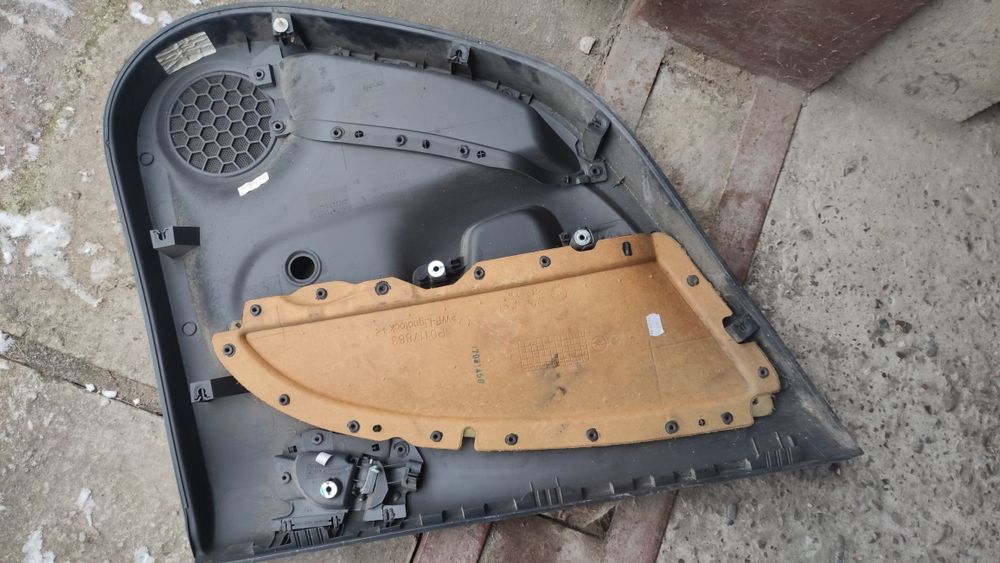 Карта двері задня права Opel Corsa D