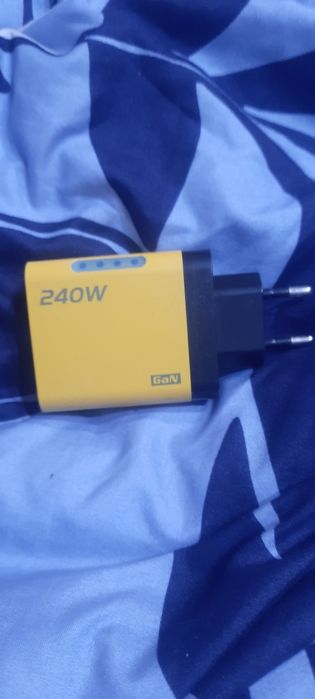 Ladowarka 240 wat