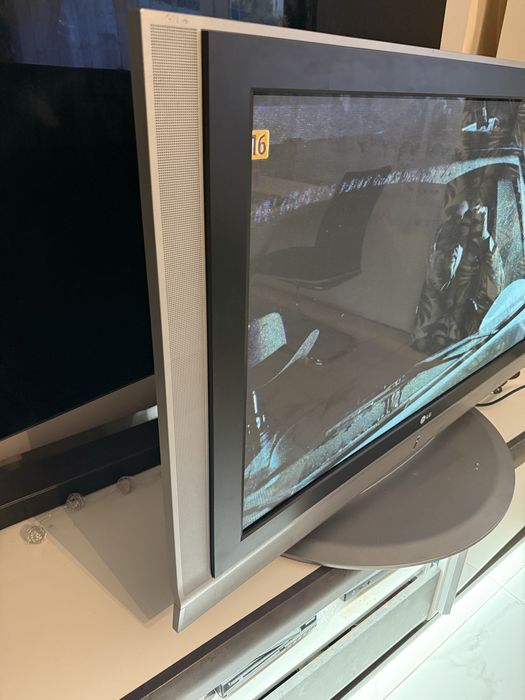 Telewizor plazmowy LG 42” 42PC1RV + pilot – sprawny