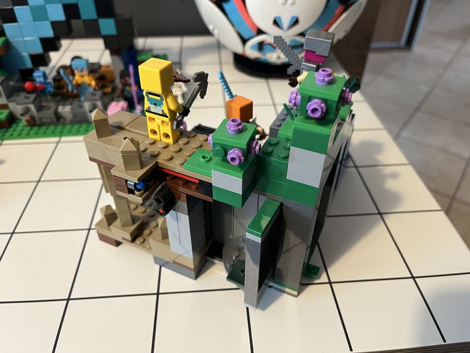 Lego Minecraft 21189 Zestaw Loch Szkieletów