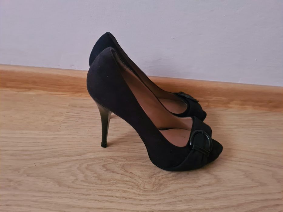 Szpilki firmy ZARA 37