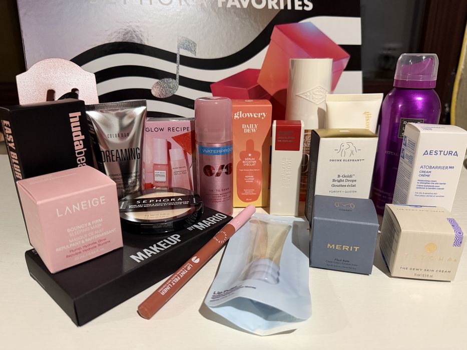 Kalendarz adwentowy Sephora Favorites - Zestaw 19 kosmetyków