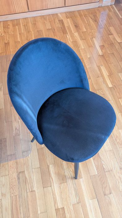 Conjunto de 4 cadeiras pretas de veludo