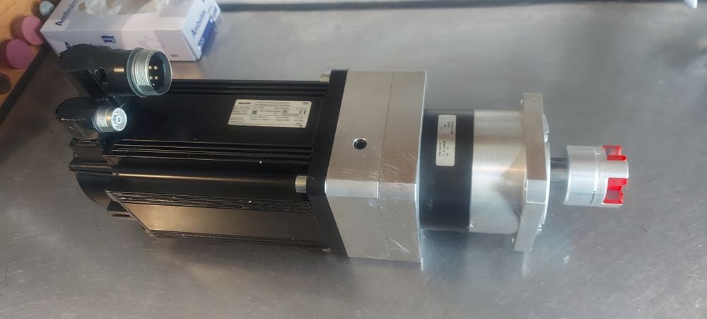 Serwomotor Rexroth MSK070D-0450-NN-M1-UG0-NNNN