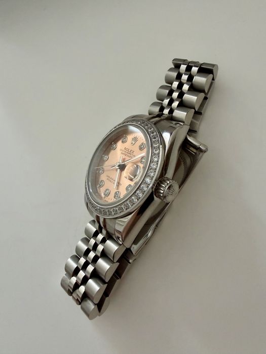 Часы Rolex с камнями