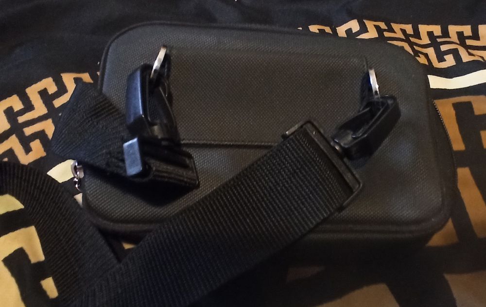 Bolsa Lacoste para homem