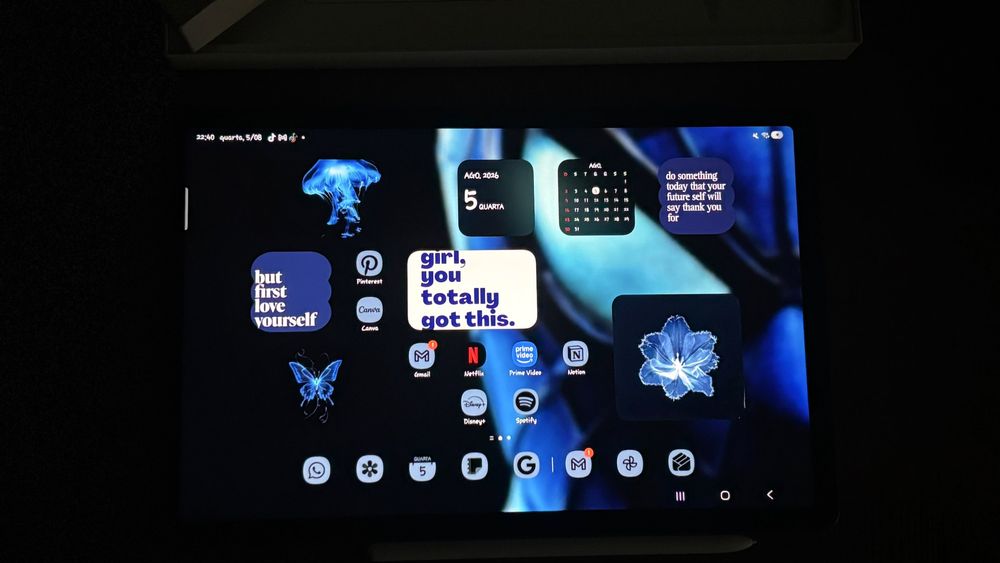 Tab samsung s10 lite 128GB ( Spen e carregador incluídos)