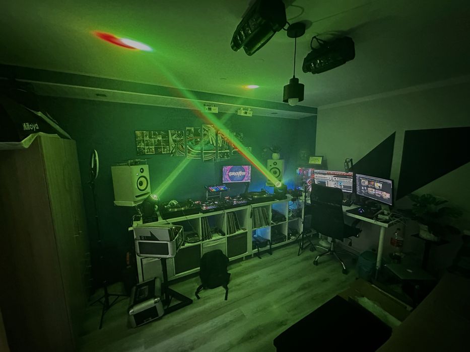 Dwie nowe głowy ruchome RGBW 90W Beam!