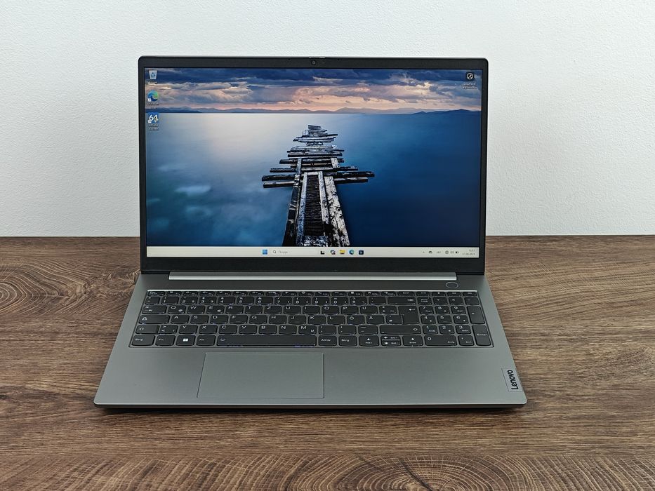 Lenovo ThinkBook 15 G4 IAP / Ryzen 5 4500U / 8GB / 256GB SSD / FHD IPS / Grade B