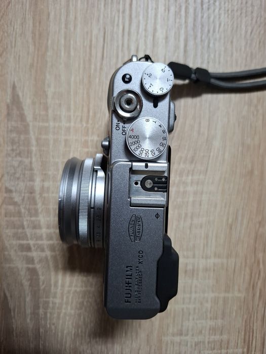 Máquina fotográfica Fujifilm FinePix x100