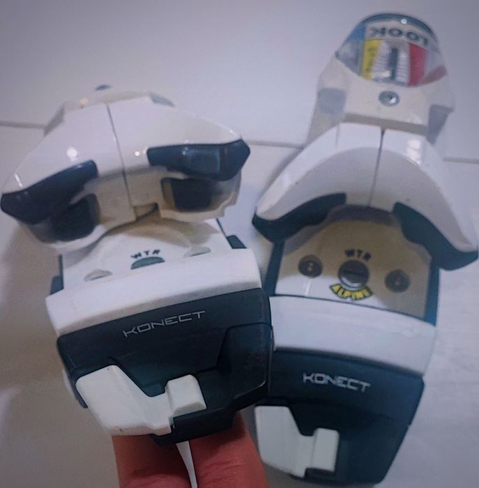 Skis (168 cm) with Bindings64284103674371124