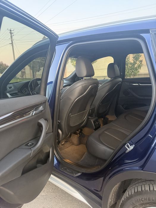 BMW X1 2018 VIN WBXHT3C34J5K31590 фото оголошення 8 з 13