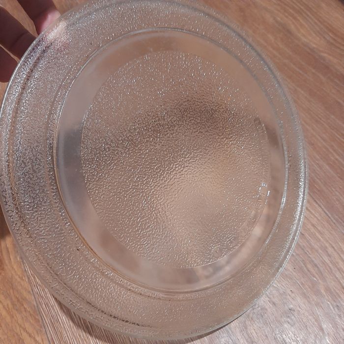 Универсальная тарелка для микроволновки. 24 см