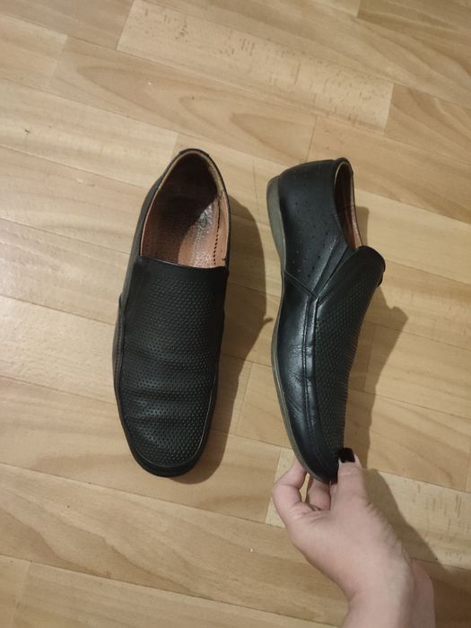 Продам мокасины туфли натуральная кожа мужские р 42