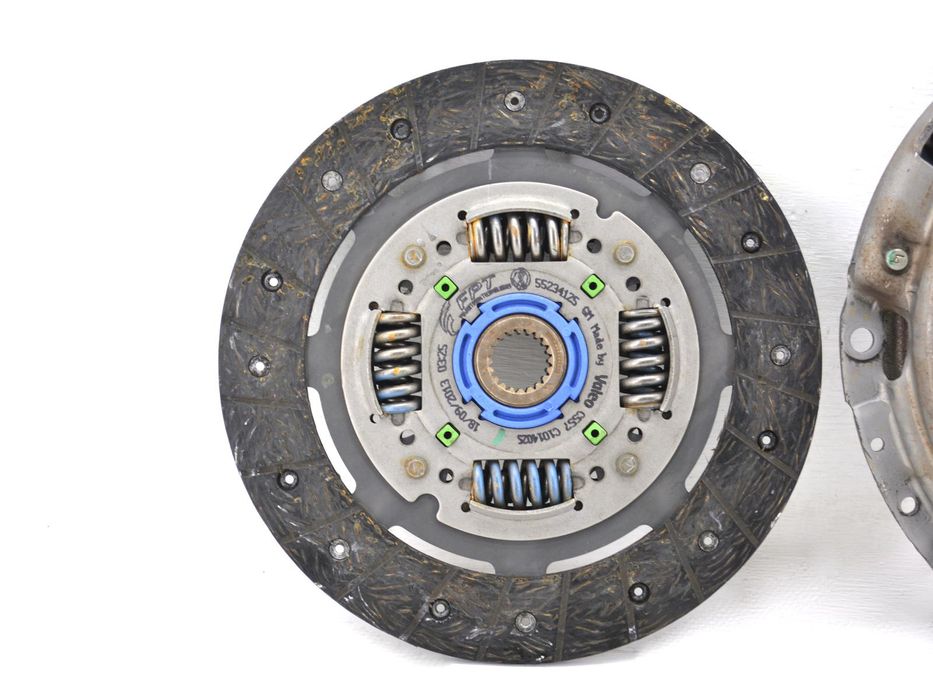 Комплект зчеплення FIAT 500L 2012-2016 55236438