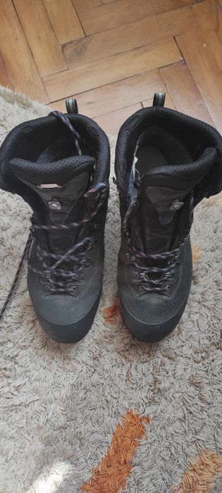 Продам берцы Lowa