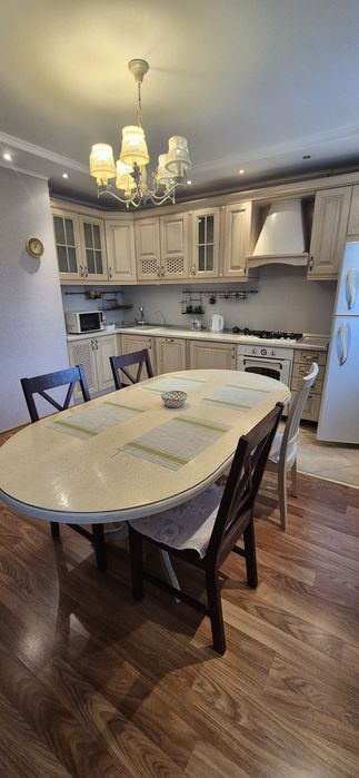 Продам 3-х комнатную, ул.Парковая,70м2, этаж газ