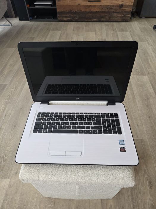 Laptop  HP  17 cali