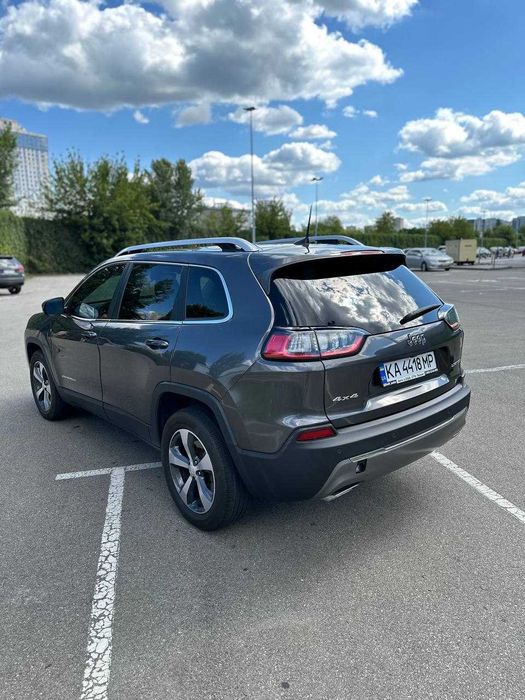 Аренда Джипа \ Прокат авто \ Аренда Jeep Cheroke \ Grand Cherokee