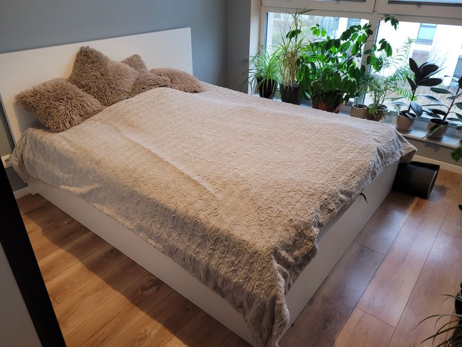 IKEA MALM  Łóżko z pojemnikiem i materacem białe 140/200