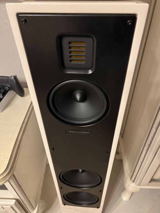 Martin Logan Motion 40 напольная акустика трехполосная USA