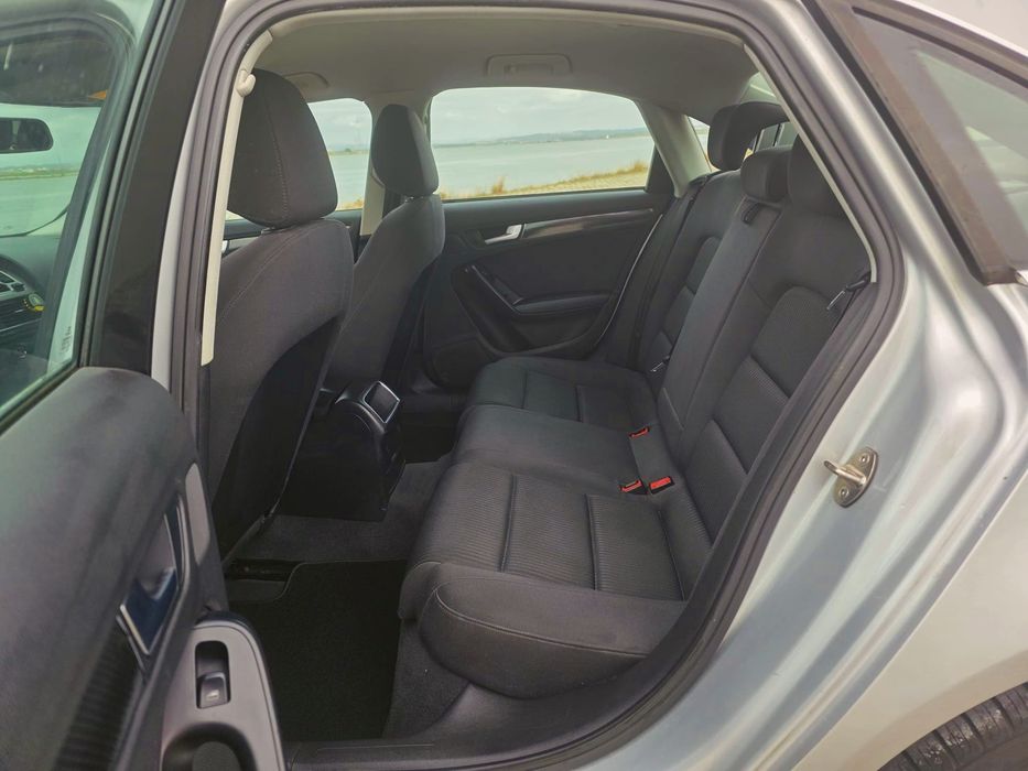 Audi A4 B8 2.0TDI 142cv 2008 Em excelente estado caixa 6 velocidades aceito troca