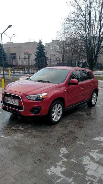 Продаю гарний кросовер!