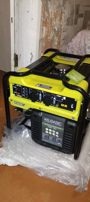 Продам инверторный генератор 3,5 кВт