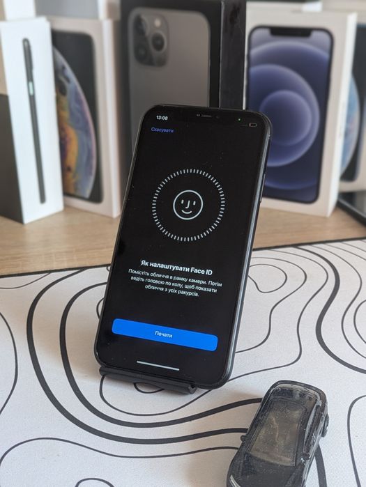 iPhone xr (64gb)
