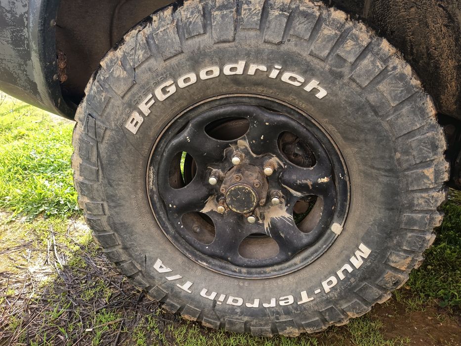 Nissan Terrano II64846541421059123