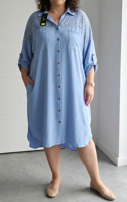 Womanary cudowna zapinana sukienka z koronką oversize 54 56