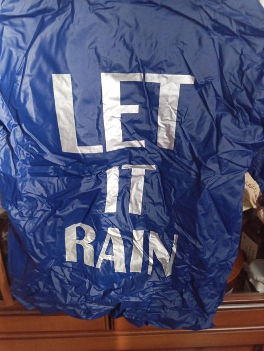 Kurtka przeciwdeszczowa dziecięca