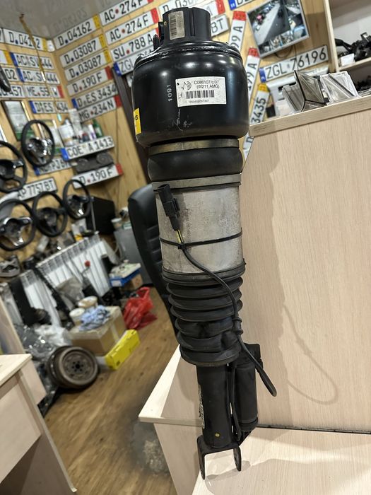 A2113208413 амортизатор пневмо пневмостойка Mercedes W211 C219 CLS