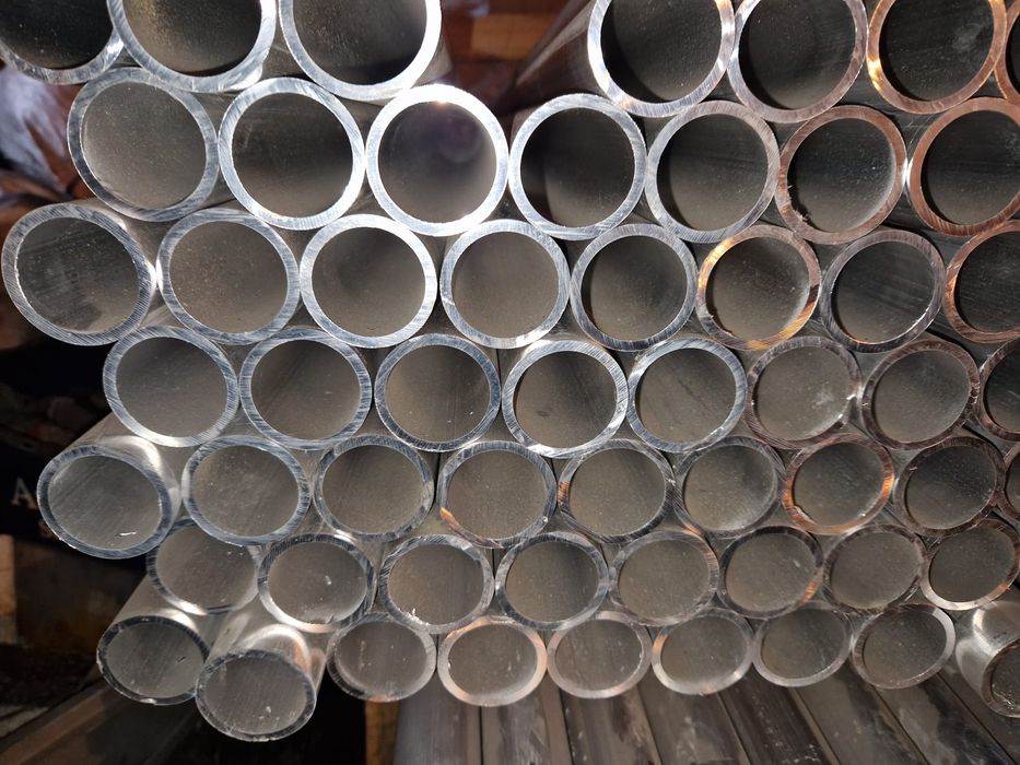 Sprzedam rury-profile aluminiowe nowe