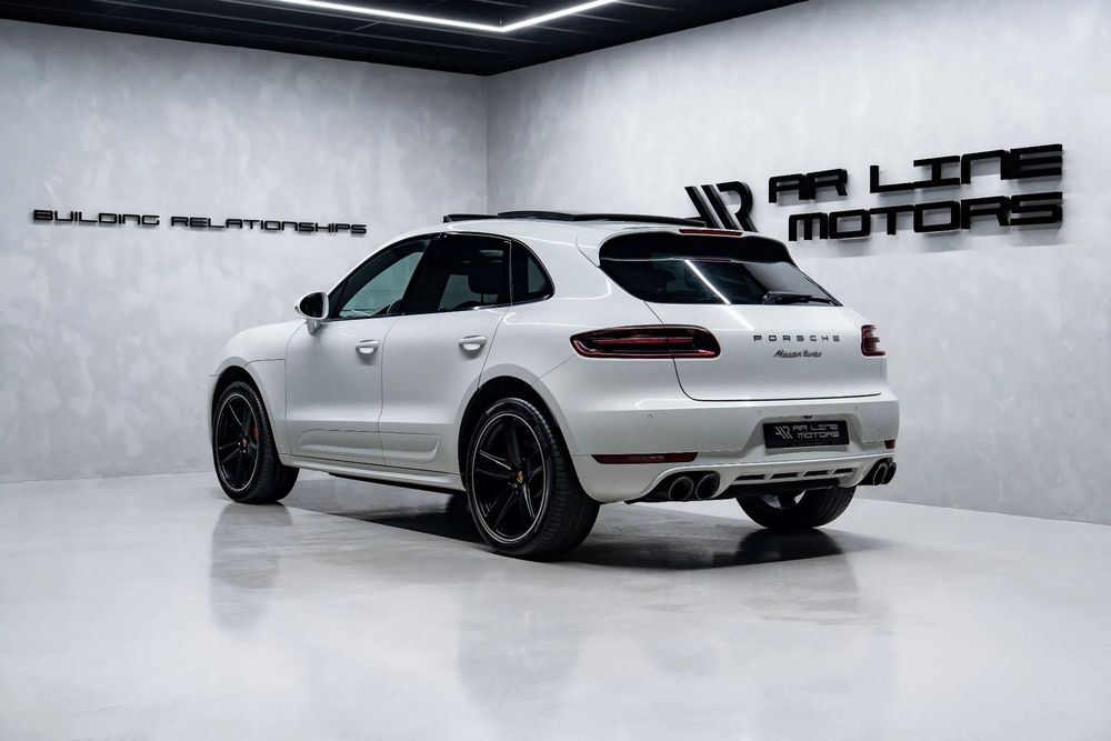Porsche Macan Turbo PDK