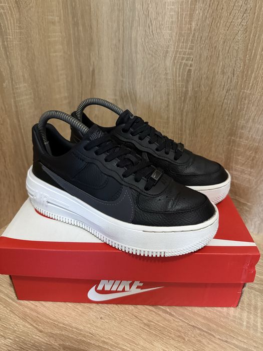 Жіночі кросівки Nike Air Force оригінал,  36,5 розмір, 23 см.