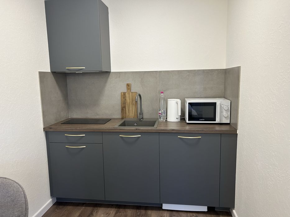 Окремі квартири-студії, готель Три Коня