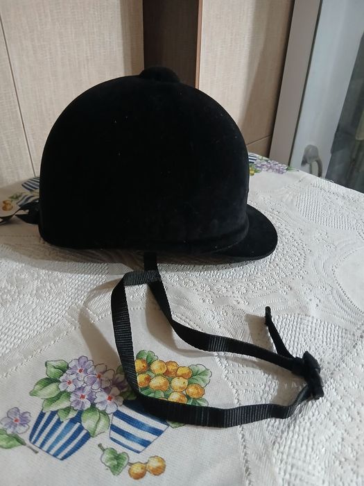 Шолом класичний для верхової  їзди. Розмір 60. Новий.