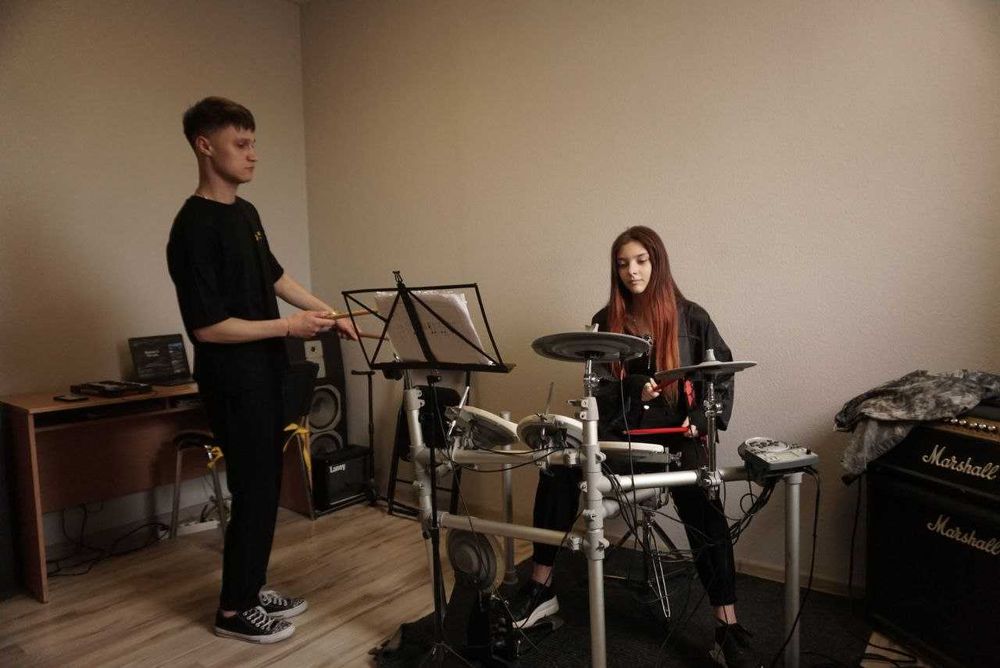 Сучасна Музична школа в Чернівцях! Уроки музики, які ти точно полюбиш!