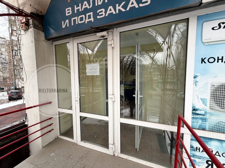 3я Слобідська/Колодязна 4к приміщення в оренду. Фасадний вхід