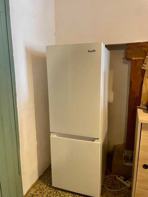 Frigorífico combinado KUNFT em perfeito estado